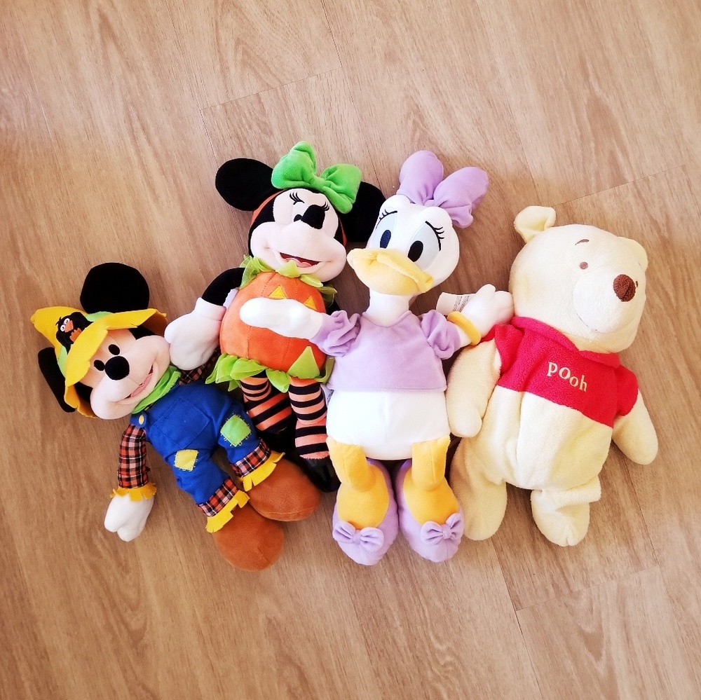 Bundle Mickey Minnie Daisy Winnie Pooh Plush